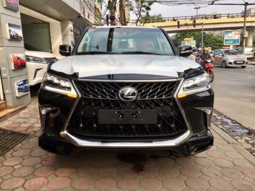 Giá Xe Lexus LX 570 Đời Mới Model 2020 Bản 7 Chỗ Nhập Mỹ - Màu Đen