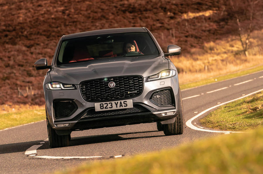 Đánh Giá Xe Jaguar F-Pace 2021 Theo Báo Anh Quốc