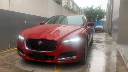 JAGUAR XF 2.0lit 4 Chỗ ĐỜI 2019 GIÁ BAO NHIÊU TẠI VIỆT NAM