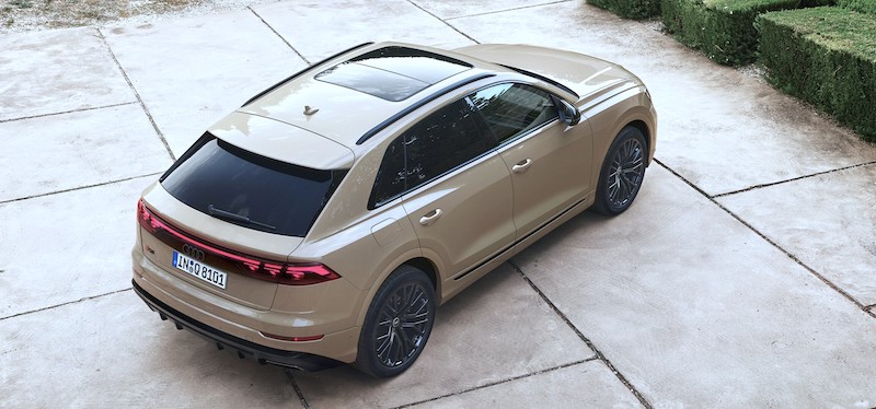 Audi Q8 2024 nâng cấp và Có sẵn để đặt hàng từ tháng 9, giá từ 86.700 euro.