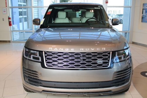 Xe Thùng To Range Rover HSE Và Autobiography Option Nào