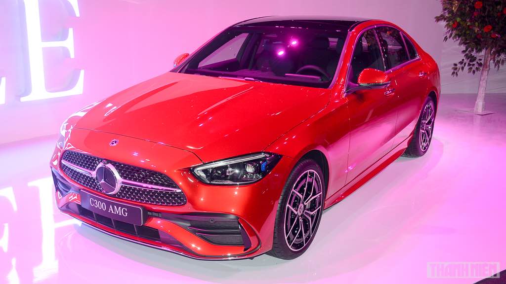 Mercedes-Benz C-Class 2022 Giá cao nhất 2,4 tỉ đồng bản nhập nguyên chiếc