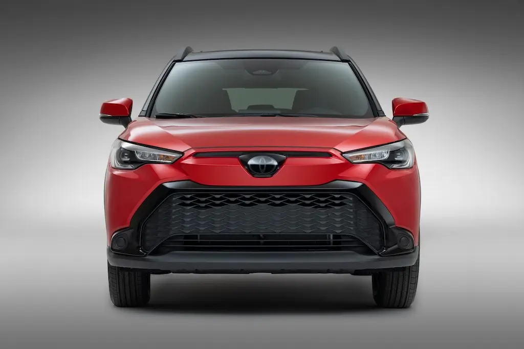 Corolla Cross Hybrid 2023 sẽ có sẵn 2 bản SE và XSE